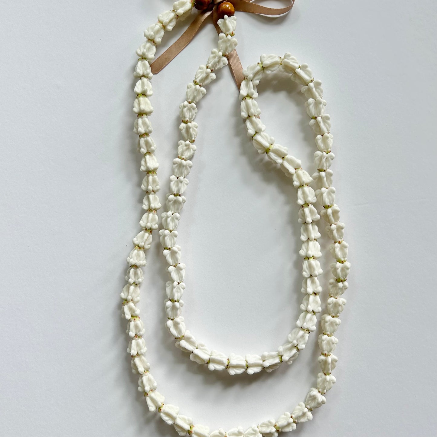 White Crown Clay Flower Adjustable Length Lei